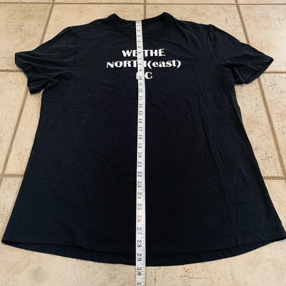 Lululemon "We The North(east) DC" Graphic T-shirt - Black - Size M - Picture 4 of 5